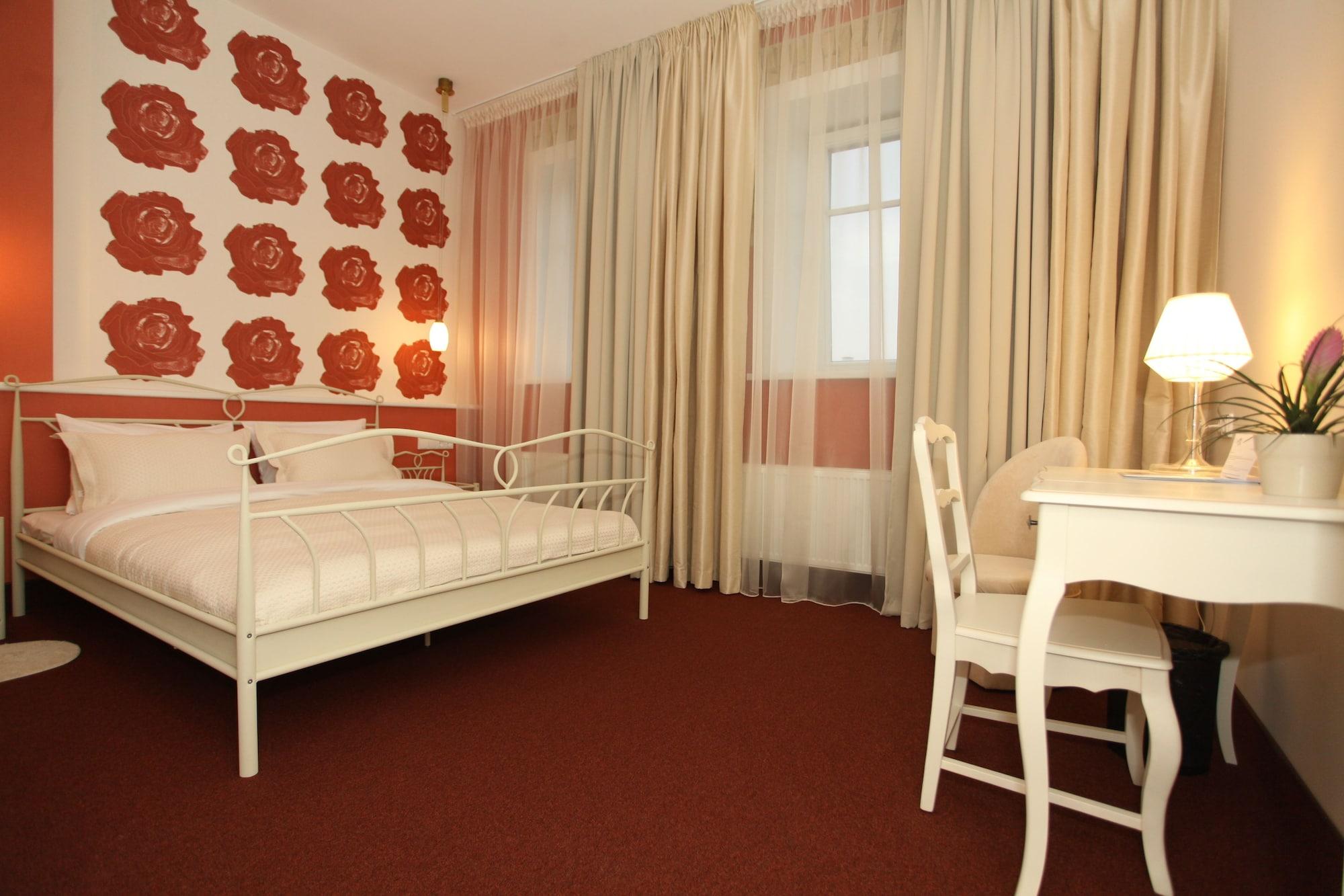 Moon Garden VNO