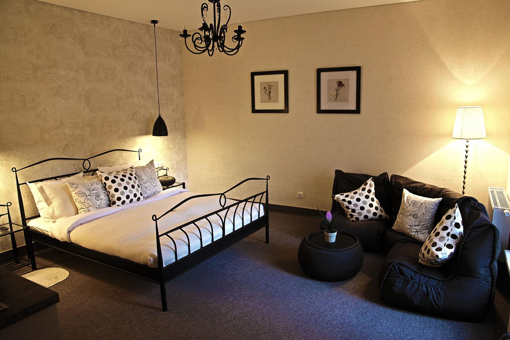 Moon Garden Hotel