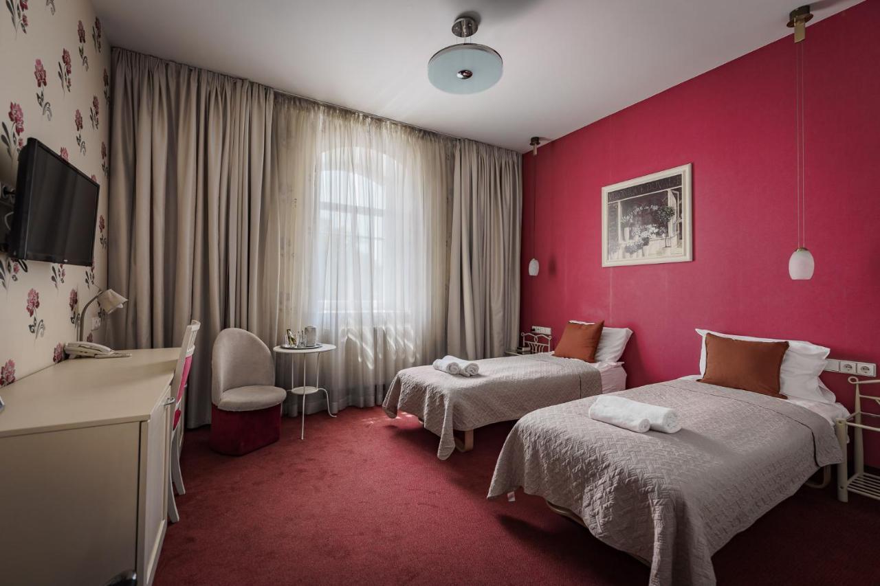 Moon Garden Hotel 4*
