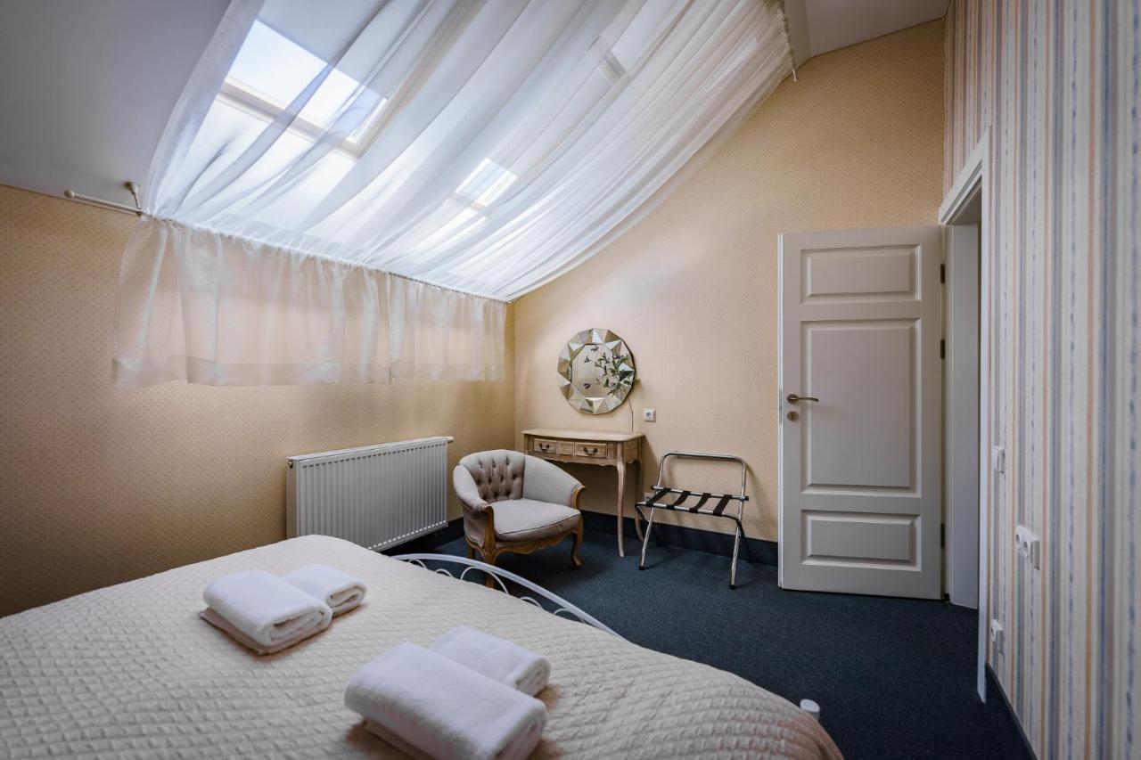 Moon Garden Hotel 4*
