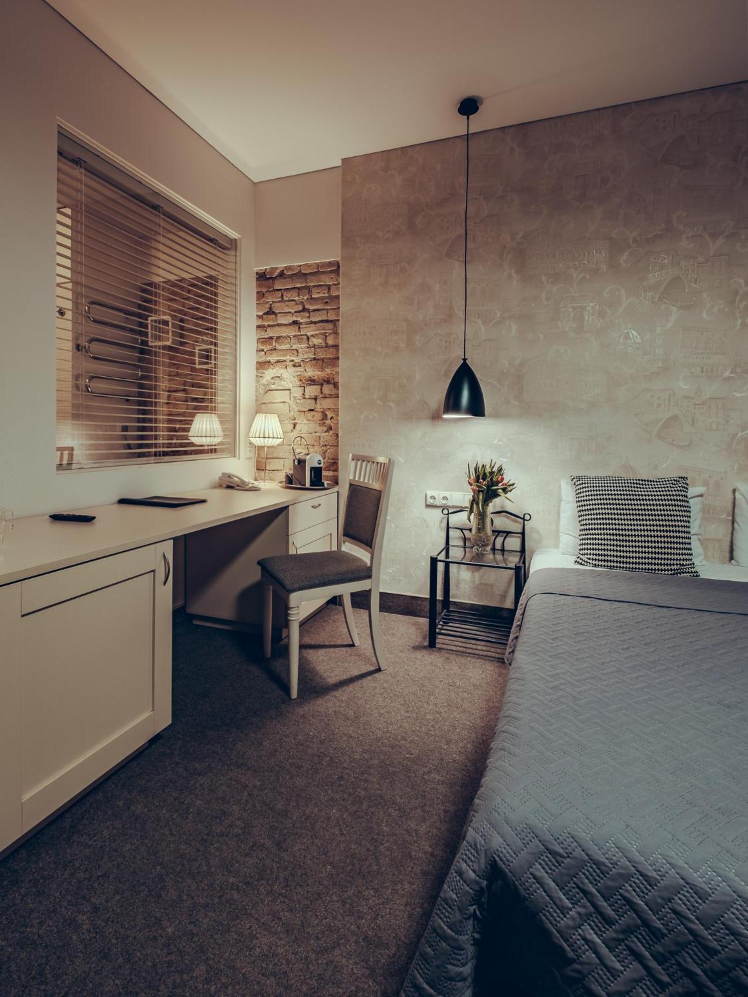 Hotel Moon Garden 4*