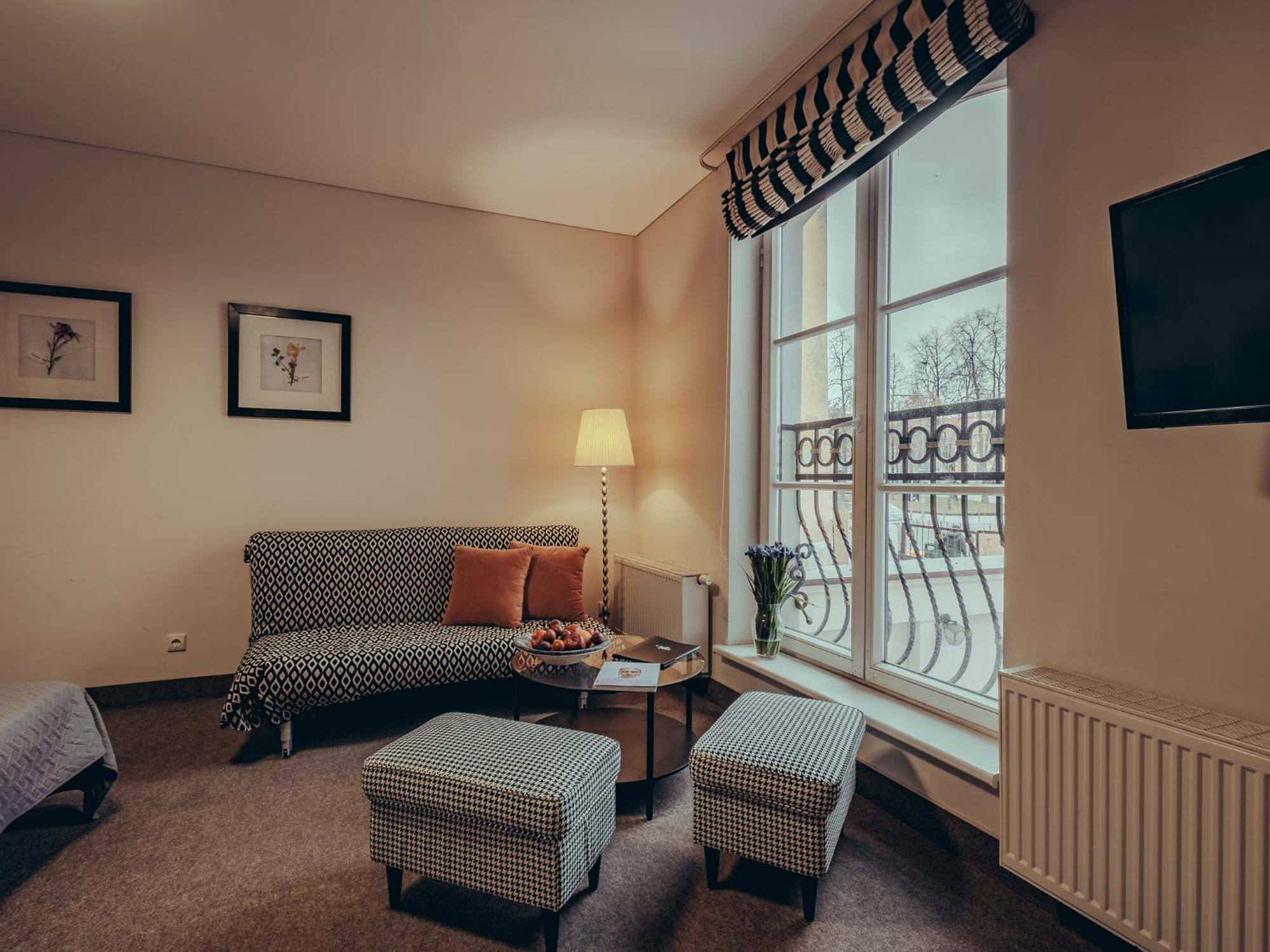 Hotel Moon Garden 4*